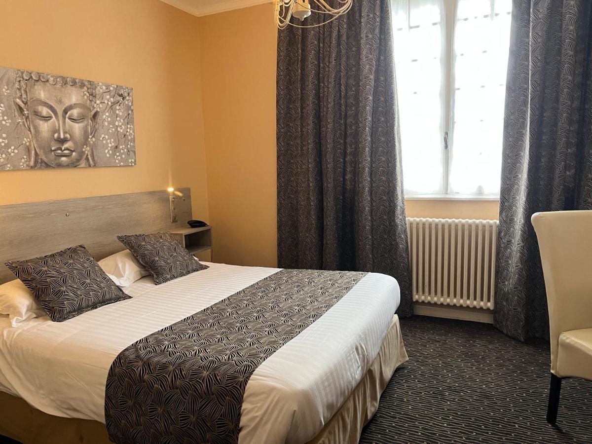 Hotel Logis La Thomasse Aurillac Zewnętrze zdjęcie