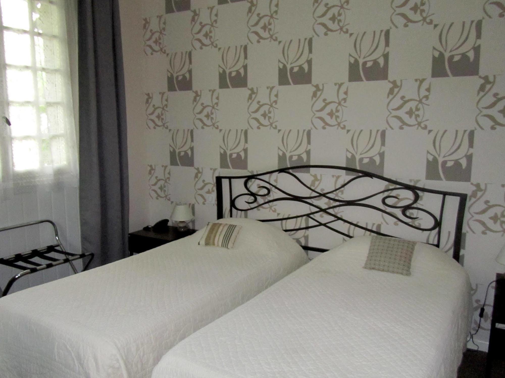 Hotel Logis La Thomasse Aurillac Zewnętrze zdjęcie